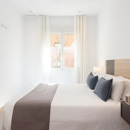 Ferienwohnung General Oraa - Darya Living Madrid Exterior foto