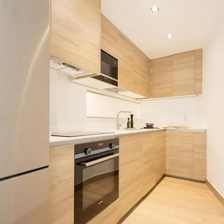 Ferienwohnung General Oraa - Darya Living Madrid Exterior foto